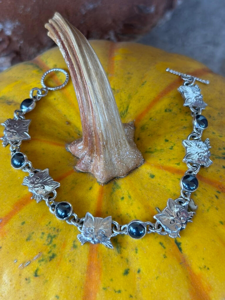 Sterling Silver Cat and Hematite Bracelet